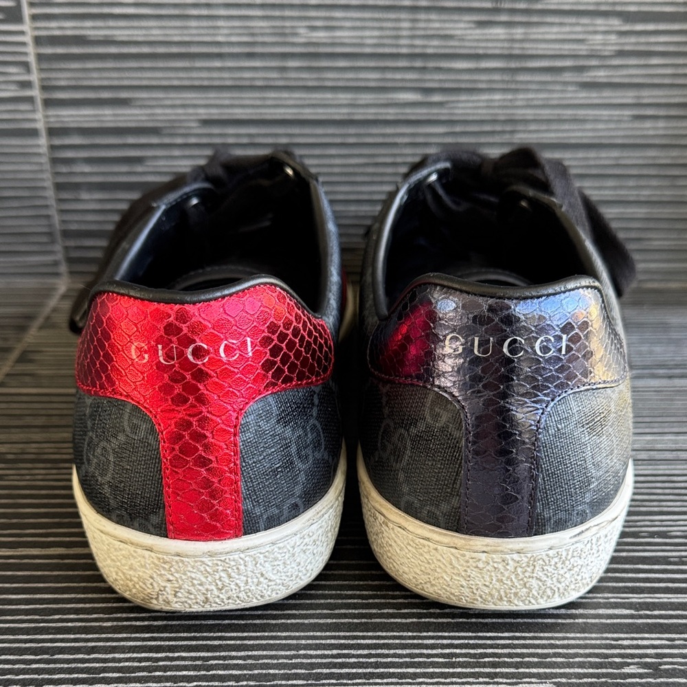 💯 % Authentic Gucci GG Supreme Canvas Sneakers - Picture 2 of 5